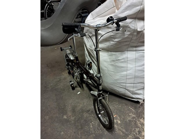 Plooifiets - afbeelding 8 van  8