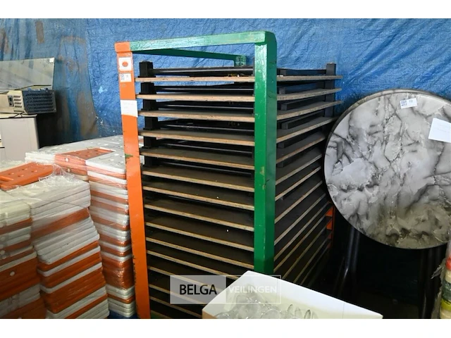 Plooitafels in transportkar - afbeelding 1 van  1