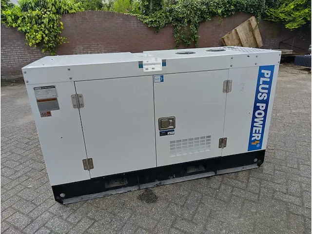 Plus power - diesel noodstroomaggregaat - 2023 - afbeelding 15 van  19