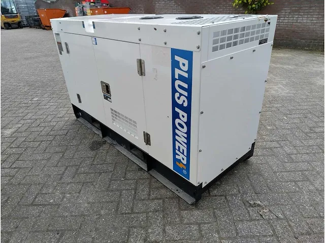 Plus power - diesel noodstroomaggregaat - 2023 - afbeelding 16 van  19