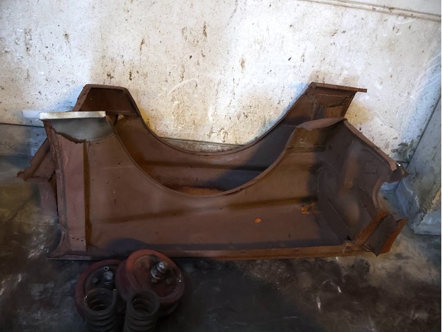 Plymouth valiant 1961 - afbeelding 14 van  16