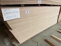 Plywood albizia platen - afbeelding 1 van  6