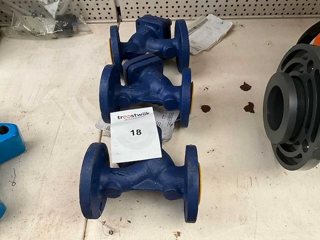 Pn 40. y filter,vuilfilter. (3x) - afbeelding 1 van  4