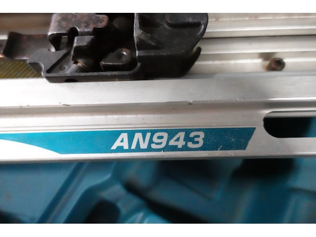 Pneumatisch nagelpistool makita - afbeelding 2 van  2