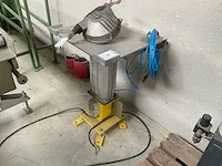 Pneumatisch verstelbare machinetafel - afbeelding 1 van  2