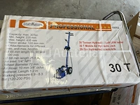 Pneumatische garagekrik 30 ton stahlkaiser - afbeelding 1 van  2