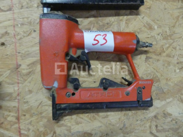 Pneumatische nietmachine en spijkermachine - afbeelding 5 van  9