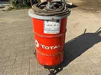 Pneumatische pomp + volle ton met vet smeermiddel - afbeelding 5 van  7