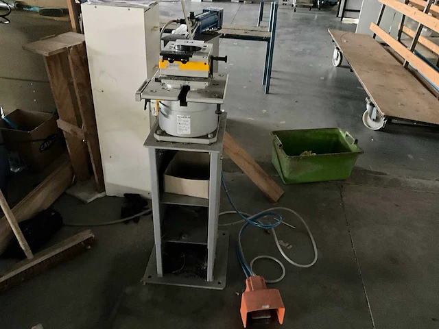 Pneumatische ponsmachine schüco 280 226 - afbeelding 1 van  5