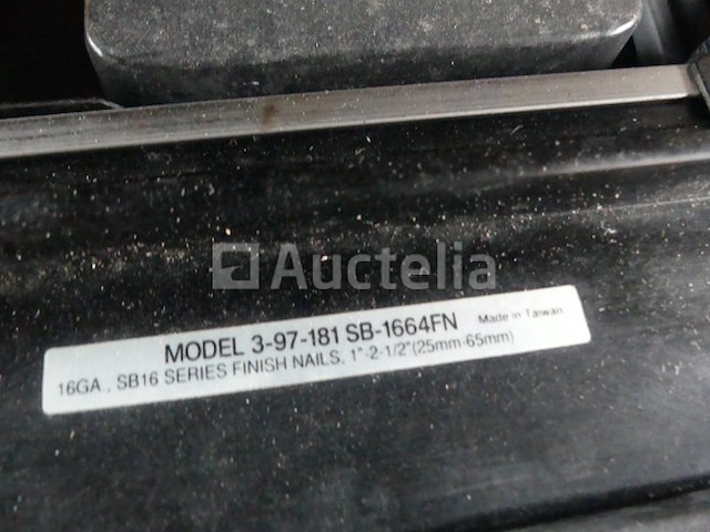 Pneumatische spijker- en nietmachine - afbeelding 7 van  7