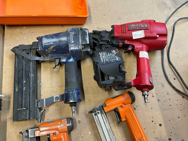 Pneumatische tacker (9x) - afbeelding 4 van  6