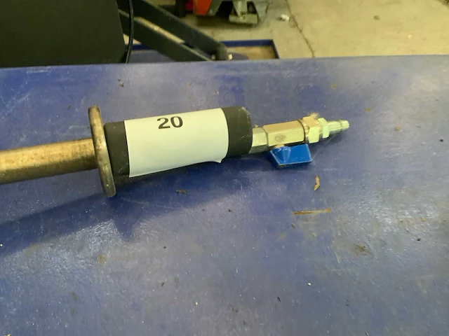 Pneumatische uitdeukhamer (2x) - afbeelding 2 van  4