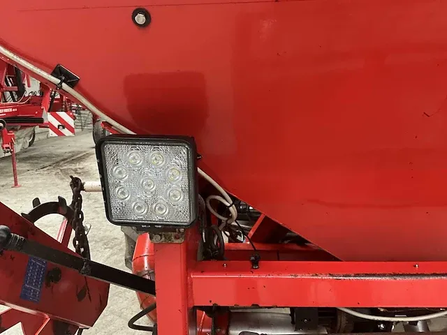 Pneumatische zaaimachine kuhn planter 2 compleet met kuhn venta - afbeelding 17 van  42