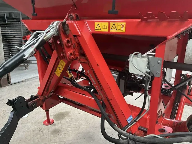 Pneumatische zaaimachine kuhn planter 2 compleet met kuhn venta - afbeelding 26 van  42