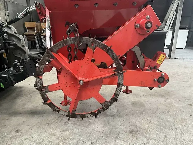 Pneumatische zaaimachine kuhn planter 2 compleet met kuhn venta - afbeelding 27 van  42