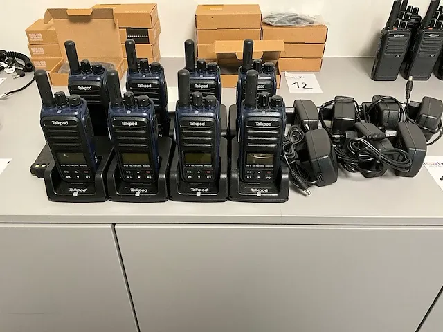 Poc 4g - walkie-talkie ( 8x ) - afbeelding 1 van  5