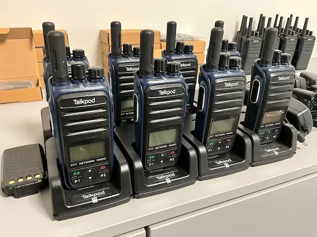 Poc 4g - walkie-talkie ( 8x ) - afbeelding 2 van  5