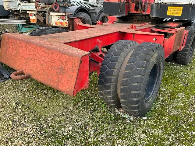 Poclain tys 4x4 banden graafmachine - afbeelding 5 van  21
