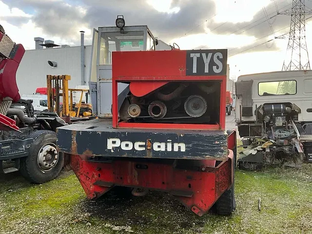 Poclain tys 4x4 banden graafmachine - afbeelding 16 van  21