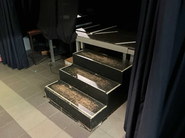 Podium met truss opstelling - afbeelding 8 van  16