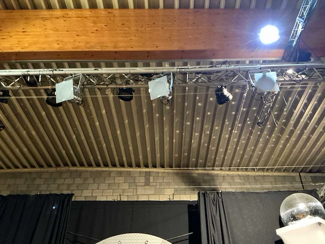 Podium met truss opstelling - afbeelding 11 van  16