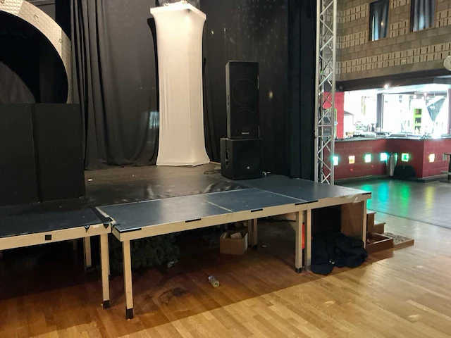 Podium met truss opstelling - afbeelding 13 van  16
