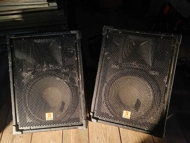 Podium monitor (2x) - afbeelding 1 van  2