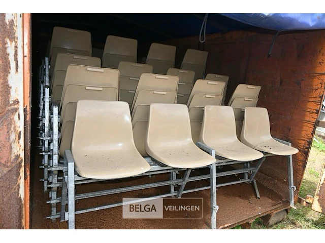 Podiumwagen + stoelen - afbeelding 8 van  16
