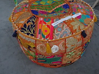 Poef - afbeelding 1 van  2