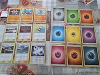 Pokémon cards - afbeelding 1 van  7