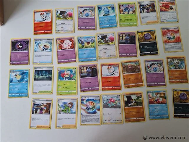 Pokémon cards - afbeelding 1 van  9