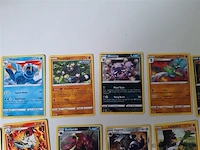 Pokémon cards - afbeelding 2 van  9