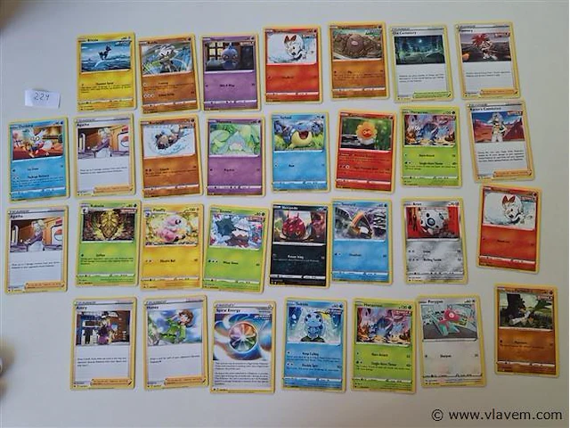 Pokémon cards - afbeelding 1 van  9