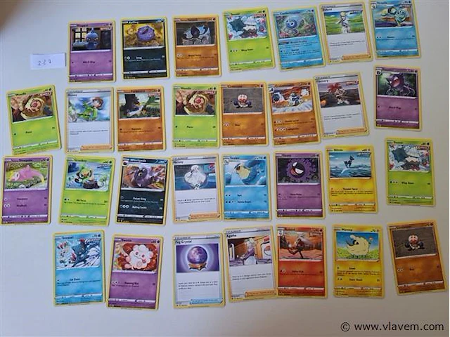 Pokémon cards - afbeelding 1 van  9