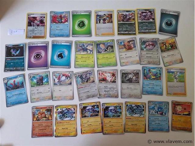 Pokémon cards - afbeelding 1 van  9