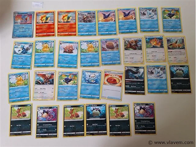 Pokémon cards - afbeelding 1 van  9