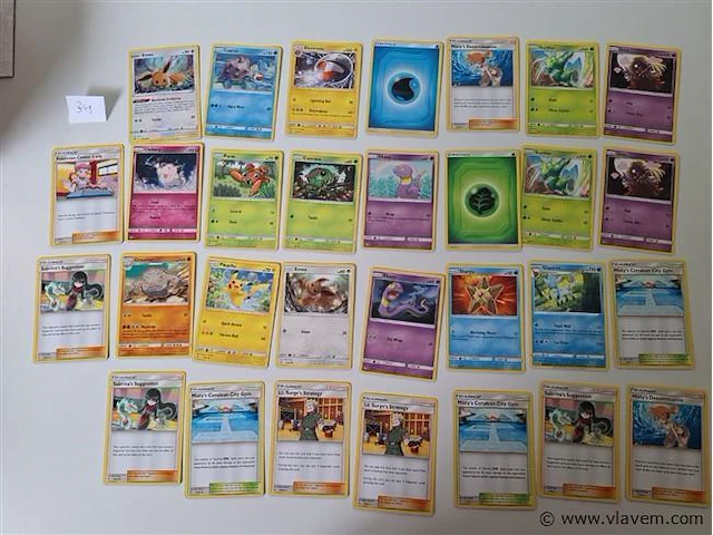 Pokémon cards - afbeelding 1 van  9