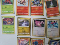 Pokémon cards - afbeelding 4 van  9