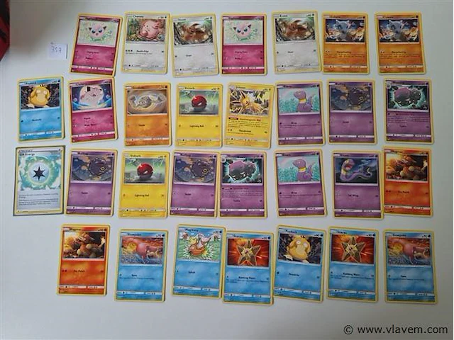 Pokémon cards - afbeelding 1 van  9