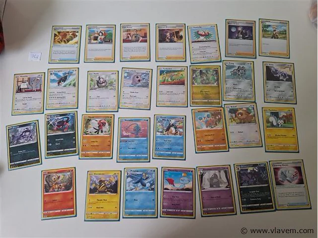 Pokémon cards - afbeelding 1 van  9