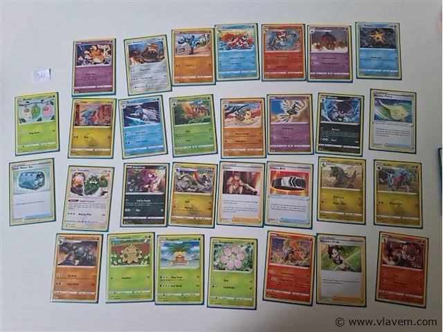 Pokémon cards - afbeelding 1 van  9