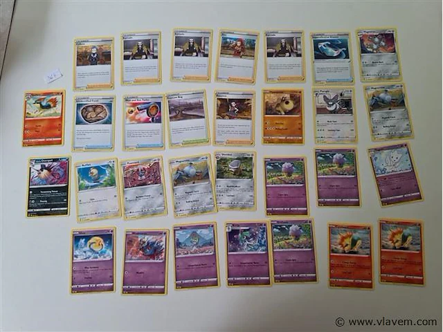 Pokémon cards - afbeelding 1 van  9