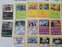 Pokémon cards - afbeelding 4 van  9