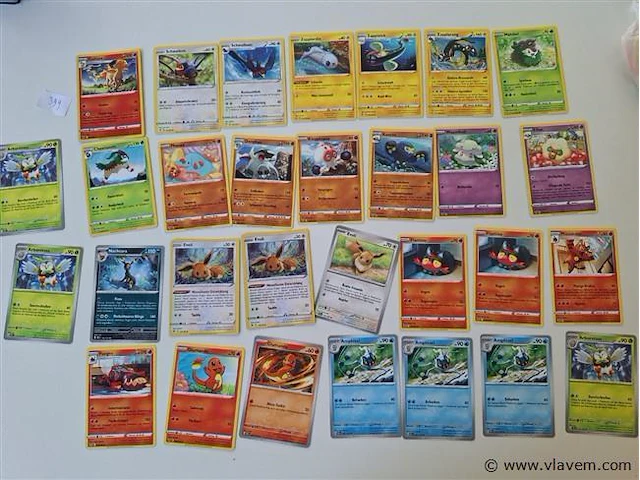 Pokémon cards - afbeelding 1 van  9