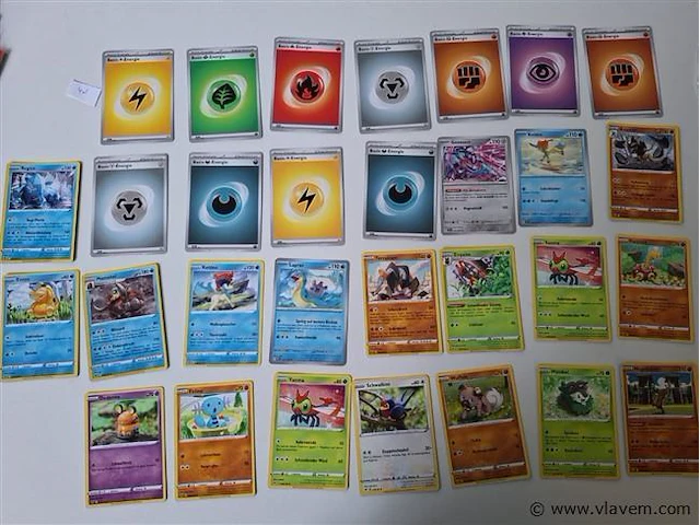 Pokémon cards - afbeelding 1 van  9