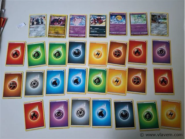 Pokémon cards - afbeelding 1 van  9