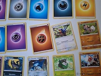 Pokémon cards - afbeelding 8 van  9