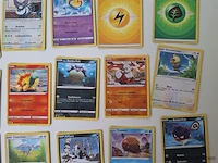 Pokémon cards - afbeelding 8 van  9