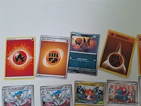 Pokémon cards - afbeelding 2 van  9