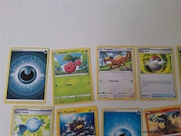 Pokémon cards - afbeelding 2 van  9